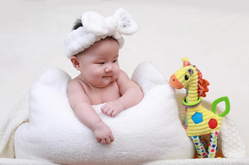 广州代怀试管生子宝宝多久可以竖着抱