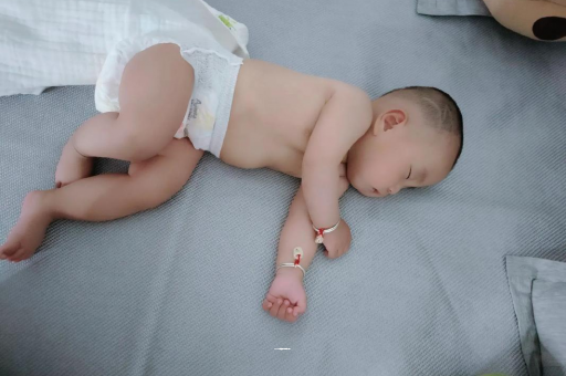 广州代怀试管生子怀孕多久肚子会胀气